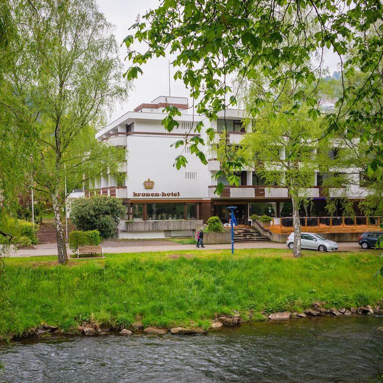 Kronen Hotel บาด ลีเบินเซลล์ ภายนอก รูปภาพ