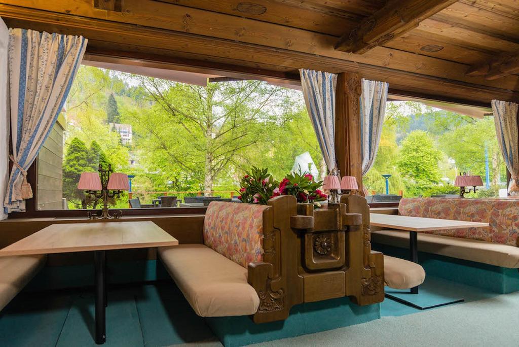 Kronen Hotel บาด ลีเบินเซลล์ ภายนอก รูปภาพ
